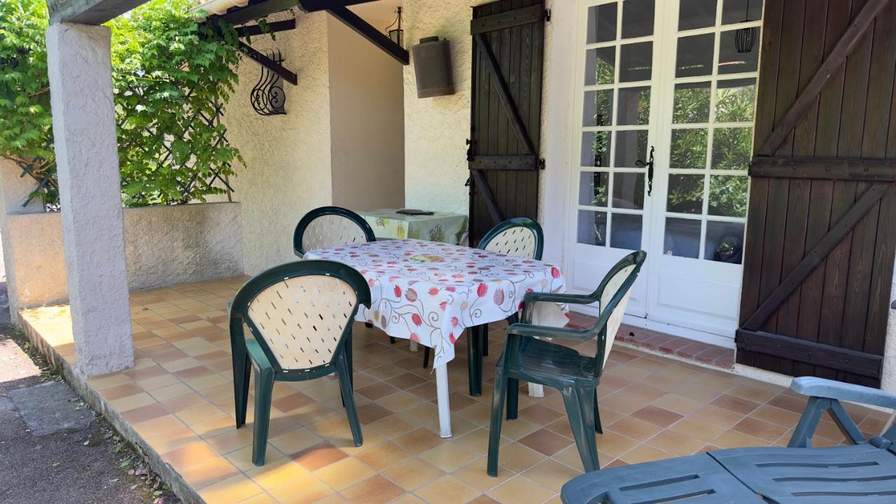 Villa Entiere Au Calme Dans Village Provencal ペメナード エクステリア 写真