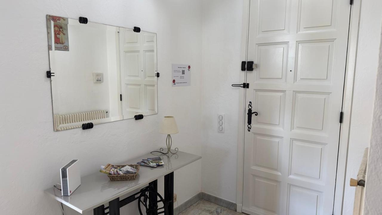 Villa Entiere Au Calme Dans Village Provencal ペメナード エクステリア 写真