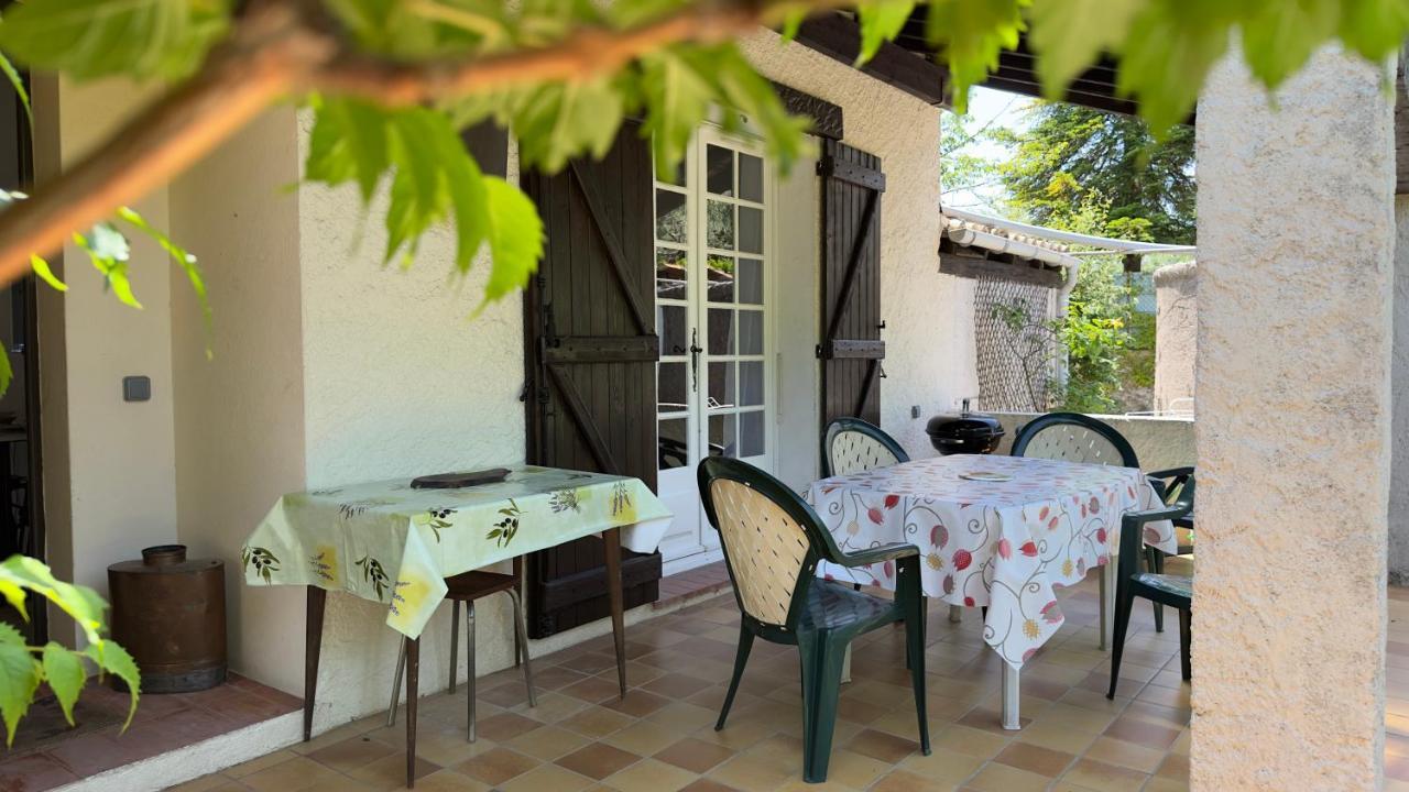 Villa Entiere Au Calme Dans Village Provencal ペメナード エクステリア 写真
