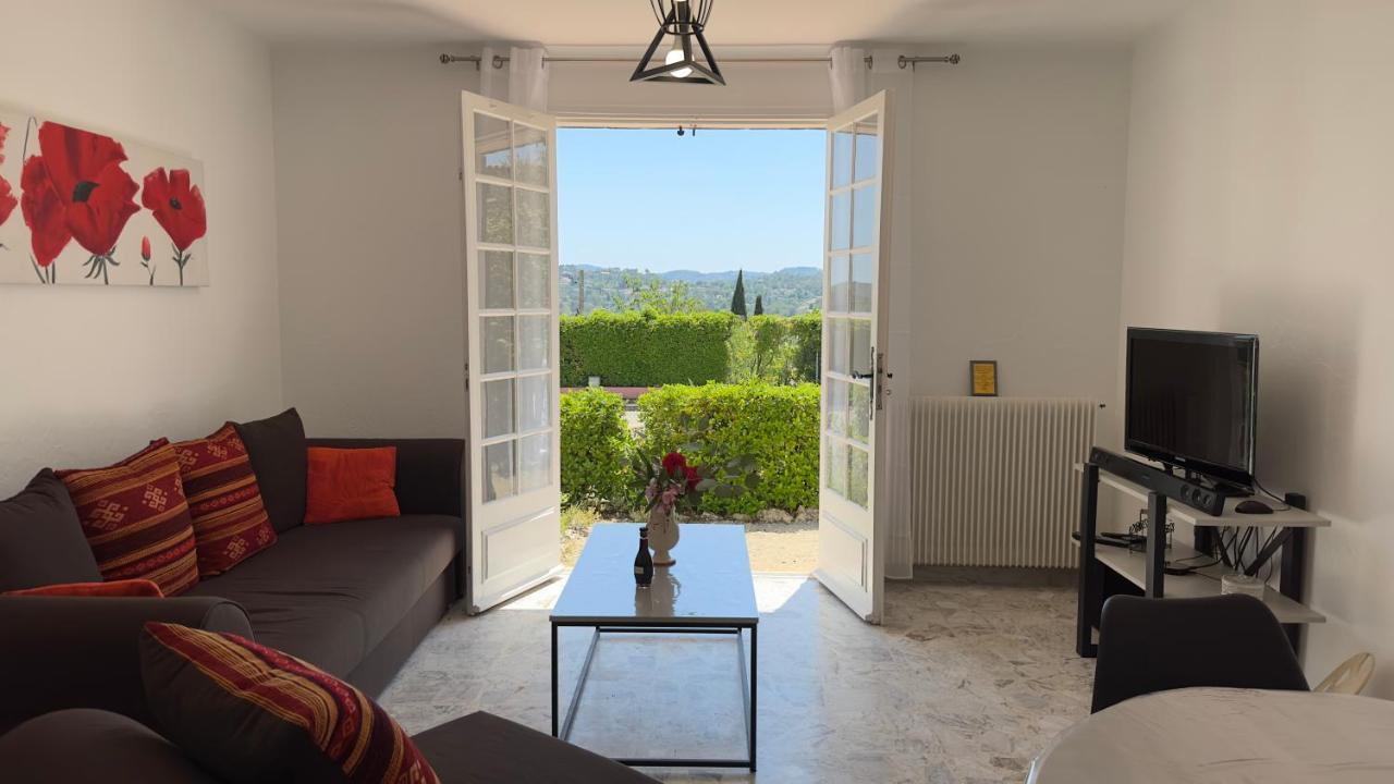 Villa Entiere Au Calme Dans Village Provencal ペメナード エクステリア 写真